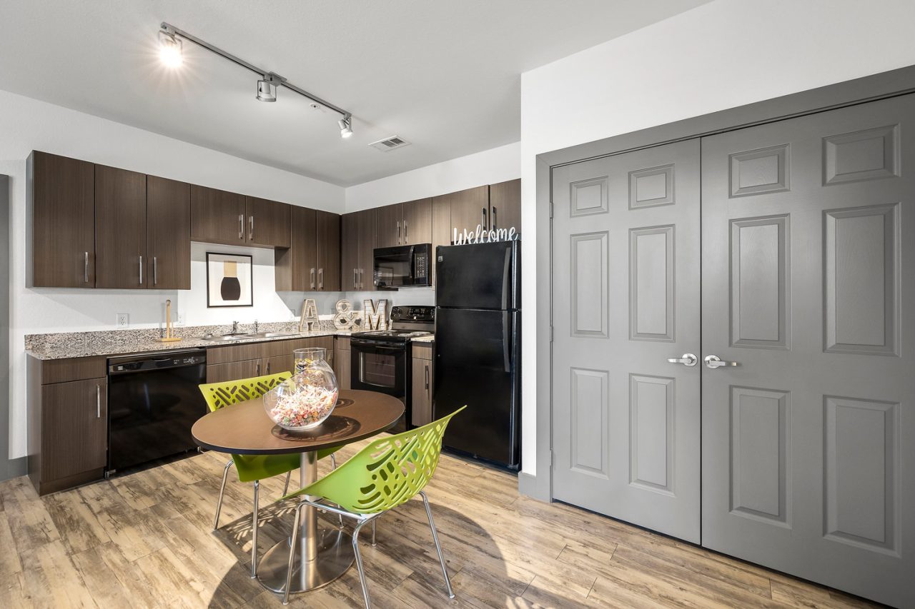 holleman crossing apartments near texas am kitchen laundry room