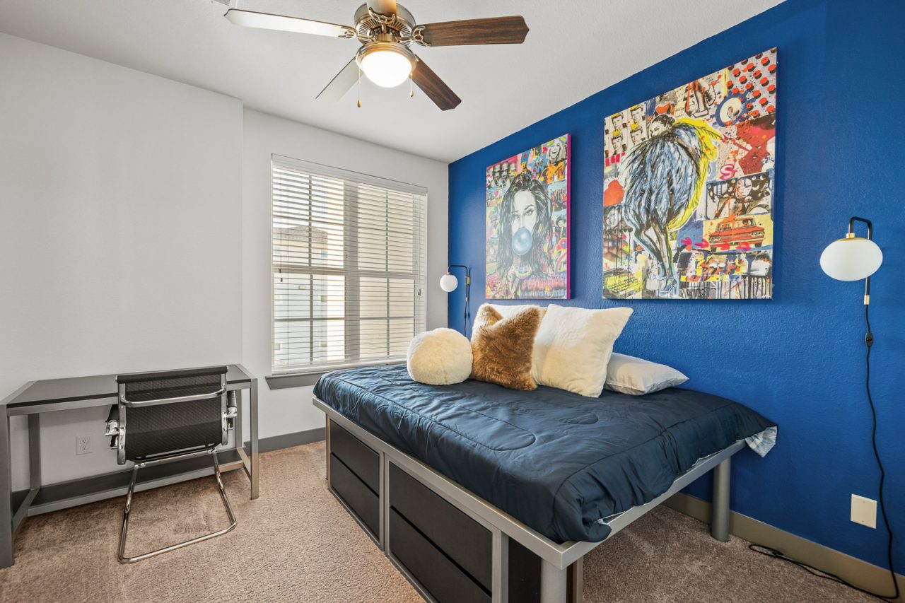 holleman crossing apartments near texas am private bedroom