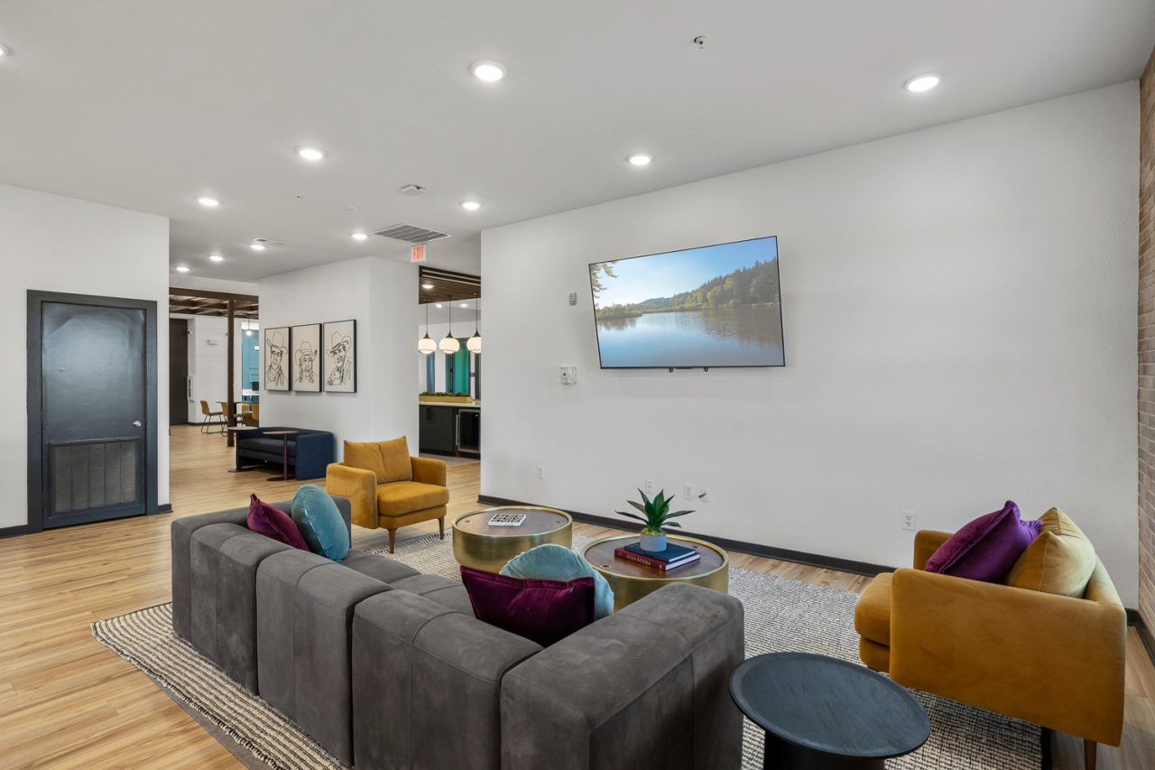 holleman crossing apartments near texas am study lounge tv